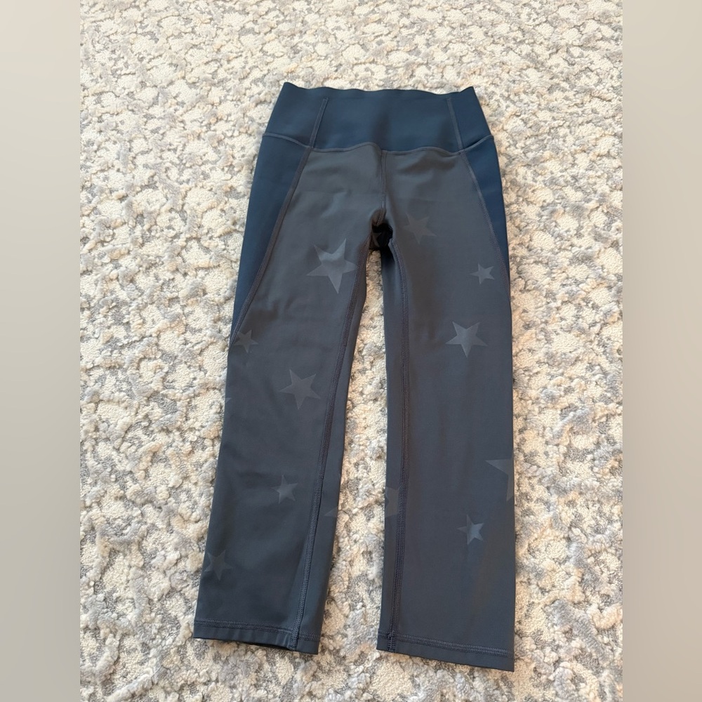 Women’s Gap Dark Gray Star Leggings